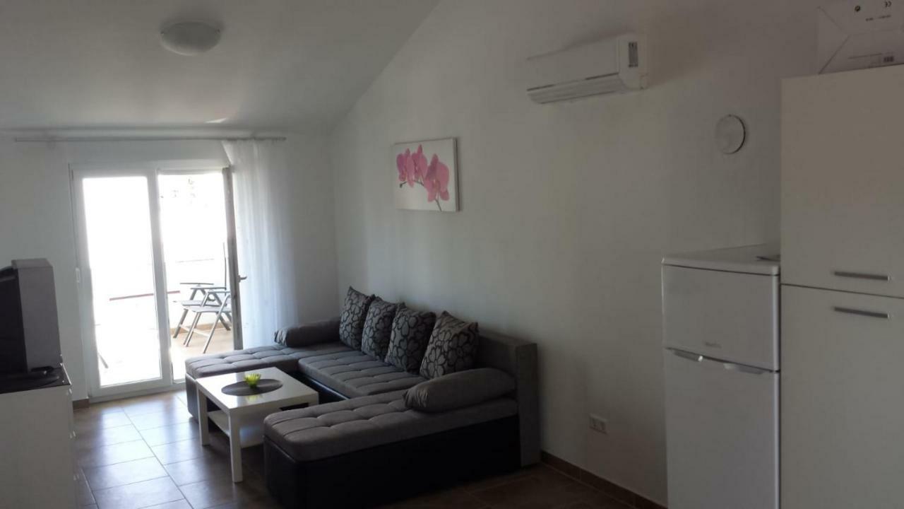 Apartament Haus Milana Nin Zewnętrze zdjęcie