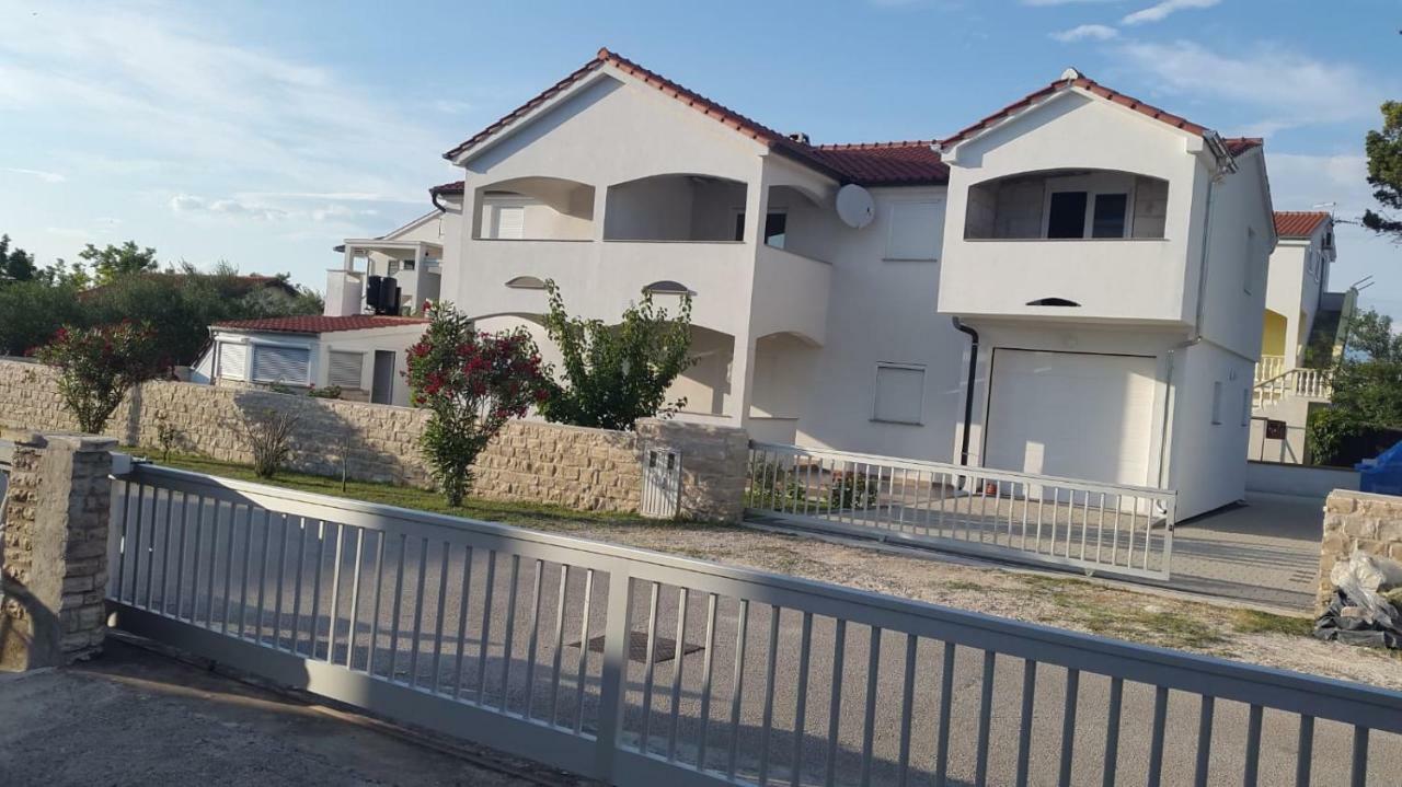 Apartament Haus Milana Nin Zewnętrze zdjęcie